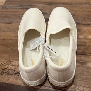 Old Navy - White Casual shoes